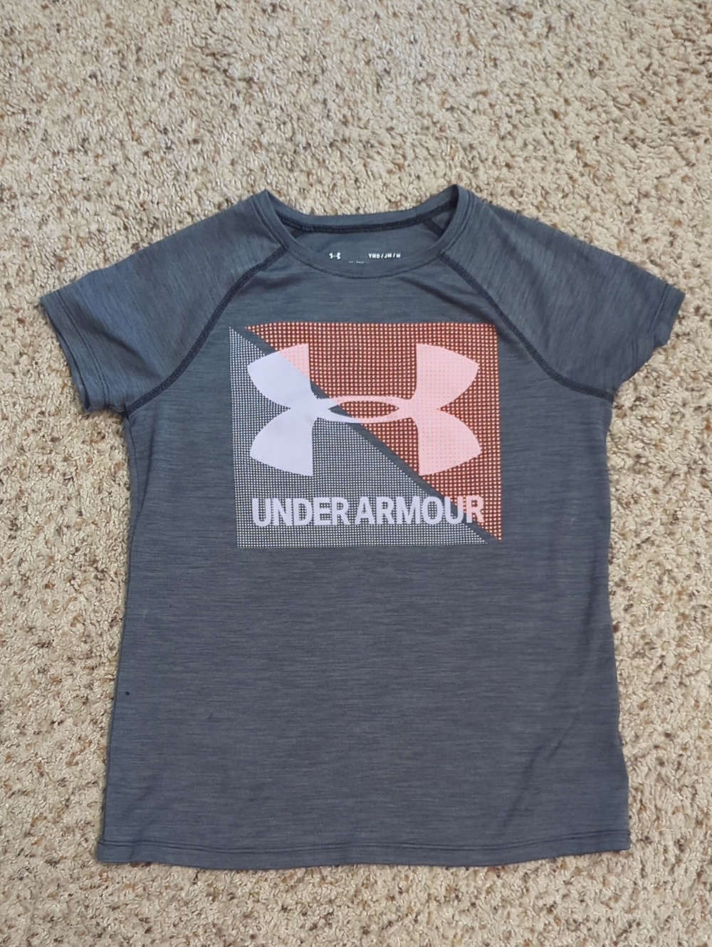Dark Gray Girls Under Armour Short Sleeve Loose Heargear T-shirt, Youth Medium